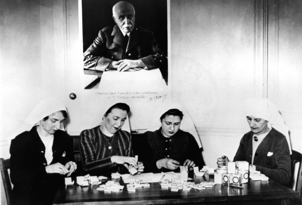 Przygotowanie słodyczy witaminowych, okupowana przez Niemców Francja, 1940-1944 autorstwa Unbekannt