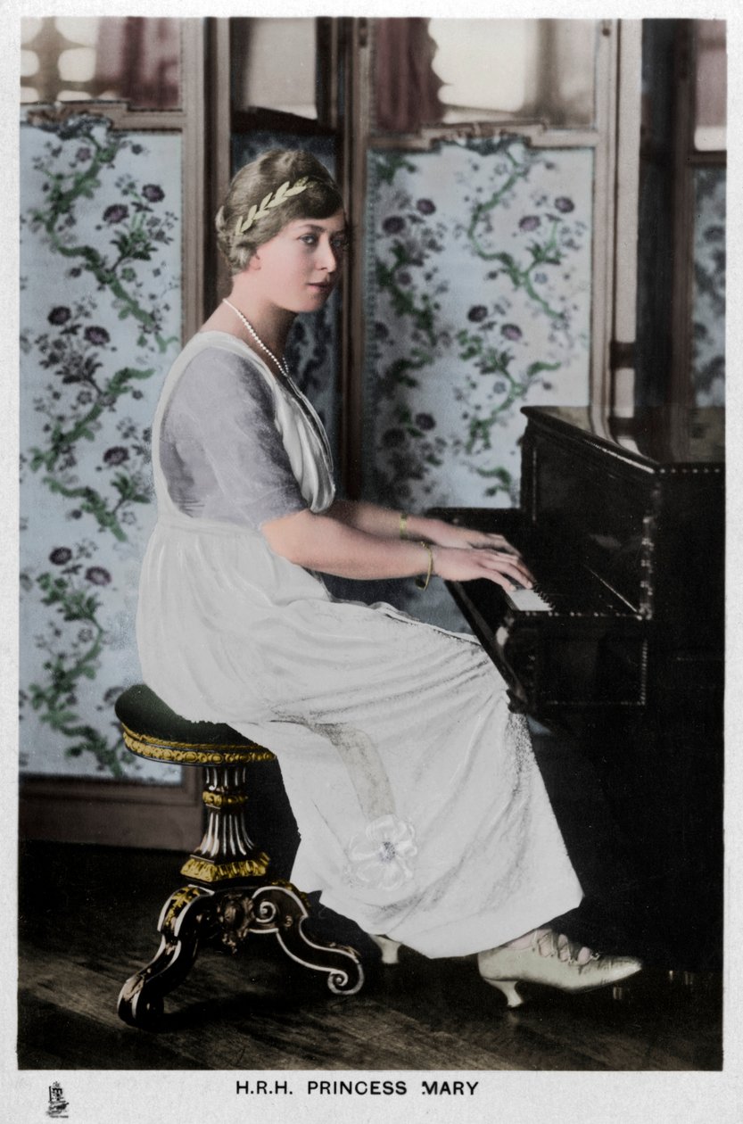 Księżniczka Mary z Wielkiej Brytanii, c1910 autorstwa Unbekannt