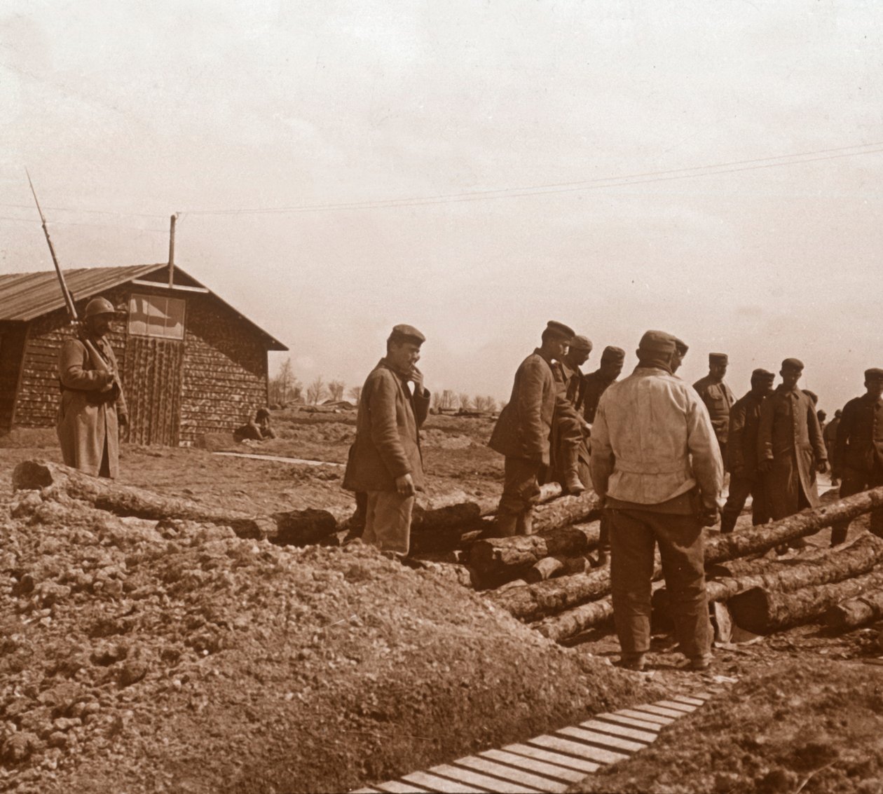 Więźniowie, Chalons, północna Francja, c1914-c1918 autorstwa Unbekannt