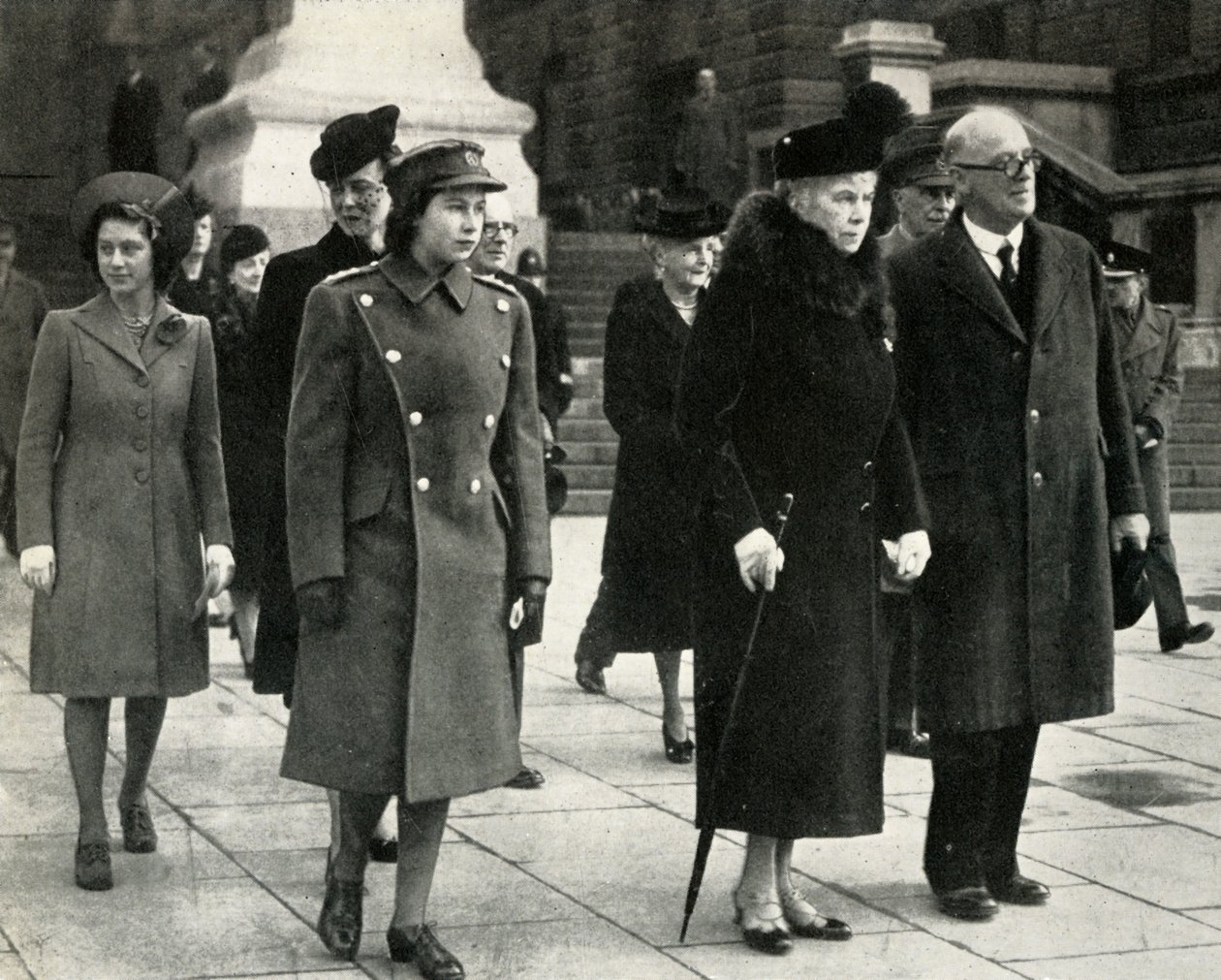 Królowa Maria, księżniczka Elżbieta, księżniczka Małgorzata..., Dzień zawieszenia broni, 1945, 1951. autorstwa Unbekannt