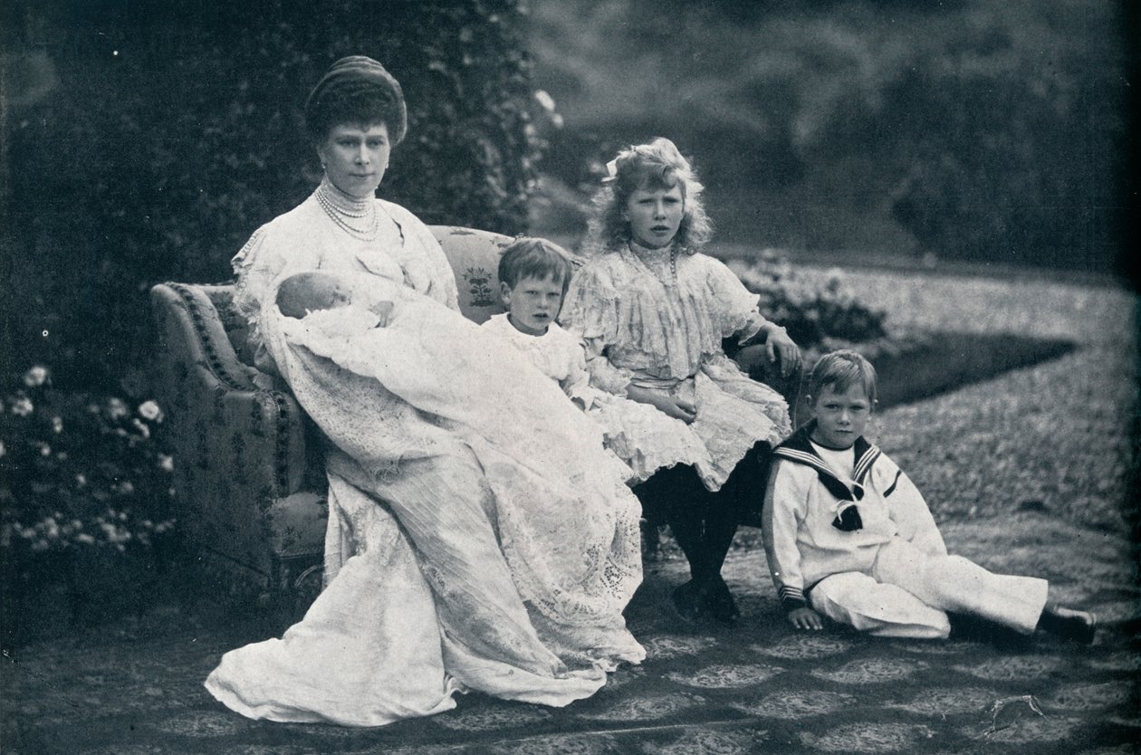 Królowa Maria i czwórka jej dzieci, 1905, 1936 autorstwa Unbekannt