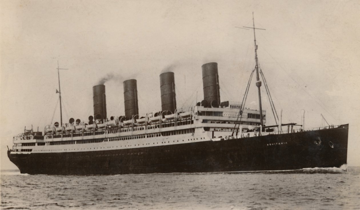 RMS Aquitania, ok. 1930. autorstwa Unbekannt