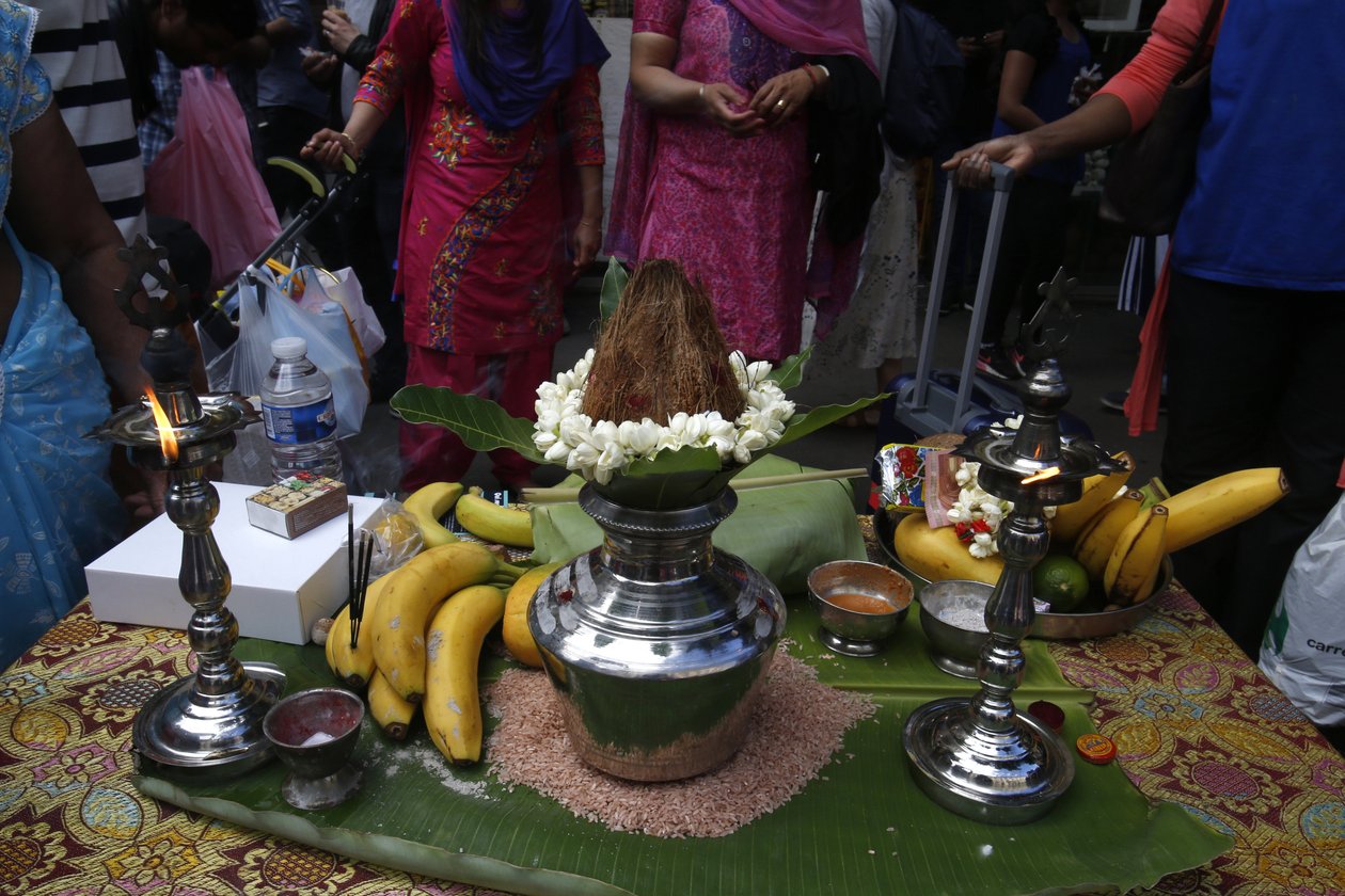 Festiwal rydwanów Rath Yatra w Paryżu. Oferty. Francja autorstwa Unbekannt