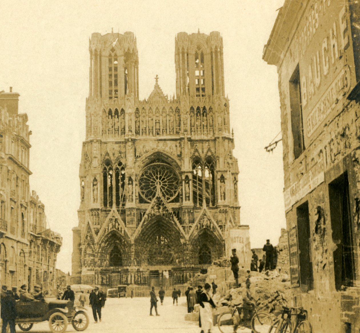 Katedra w Reims, Reims, północna Francja, c1914-c1918 autorstwa Unbekannt