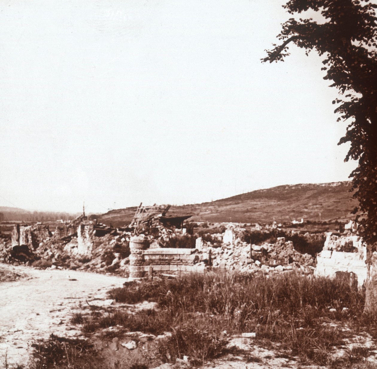 Ruiny, Chauny, północna Francja, c1914-c1918 autorstwa Unbekannt