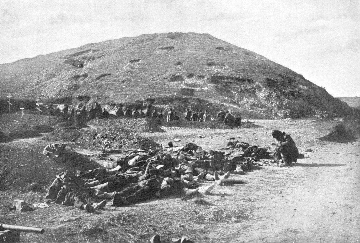 Rosyjscy żołnierze zbierający naboje od zmarłych przed pogrzebem, wojna rosyjsko-japońska 1904-5 autorstwa Unbekannt
