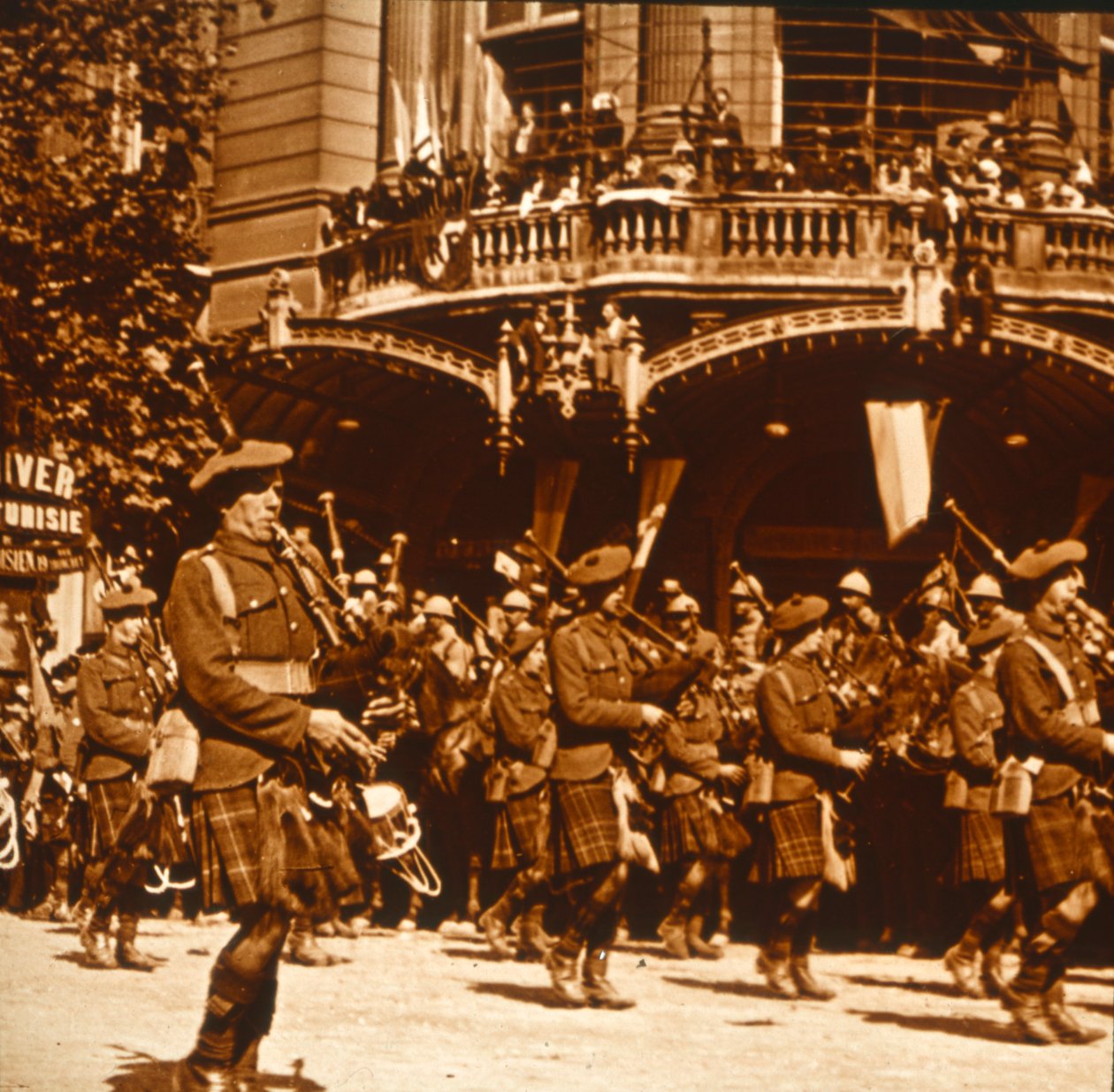 Żołnierze szkoccy, 14 lipca 1919 autorstwa Unbekannt