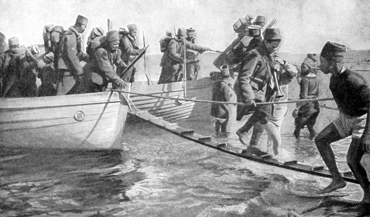 Żołnierze senegalscy wyruszający na wybrzeże Egiptu, I wojna światowa, 1915 r. autorstwa Unbekannt