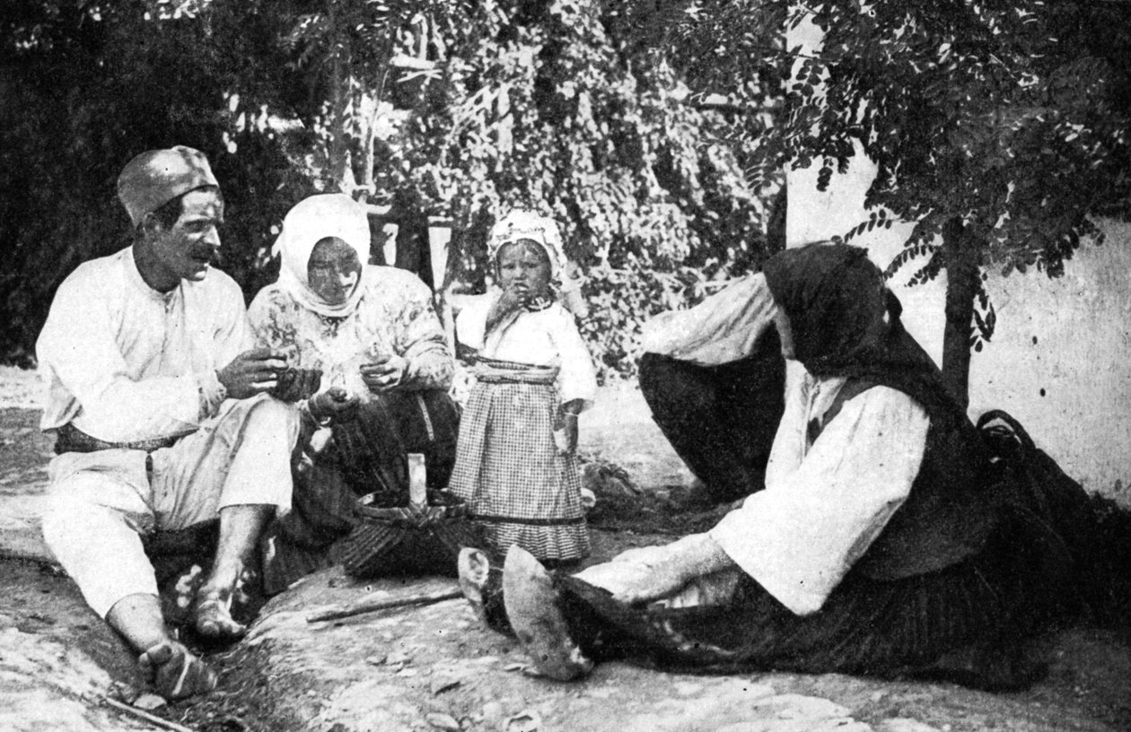 Serbska rodzina opowiadająca historię wygnania Austriaków z Bośni, I wojna światowa, 1914 autorstwa Unbekannt