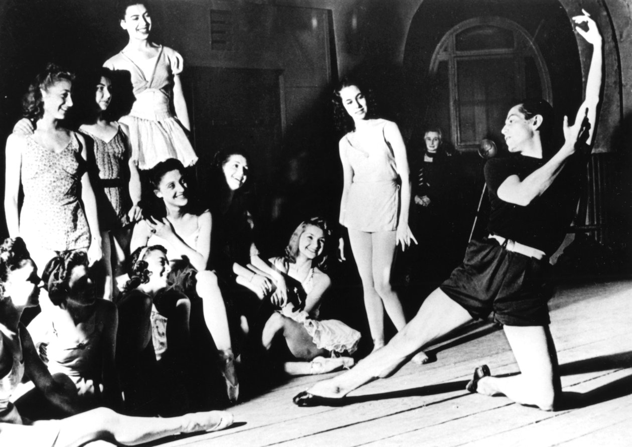 Serge Lifar i Balet Opery Paryskiej, Paryż, 1940-1944 autorstwa Unbekannt