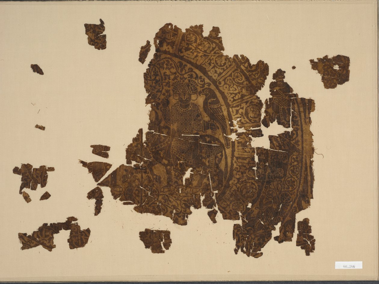 Fragment jedwabiu z sokolnikiem jadącym na byku, 1000-1100s. autorstwa Unbekannt