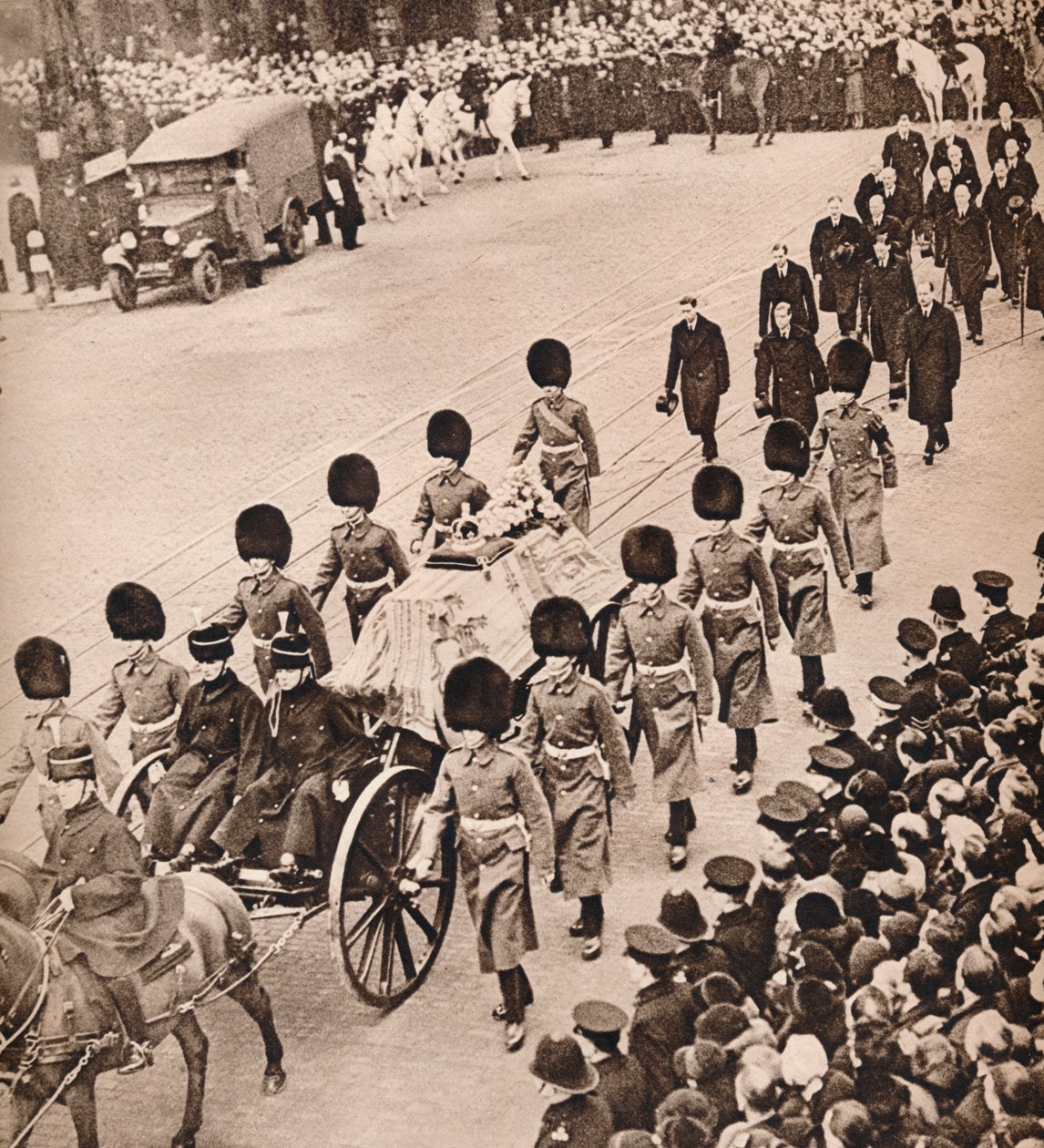 Simple Majesty: Trumna Króla Jerzego, objęta Royal Standard, 1936 autorstwa Unbekannt