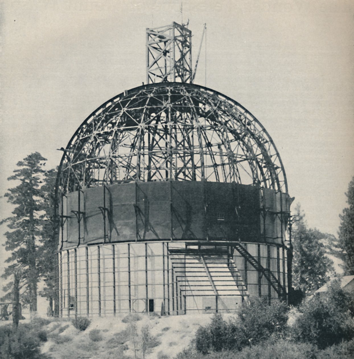 Szkieletowa kopuła mieszcząca mamuta astronomicznego, ok. 1935 r autorstwa Unbekannt