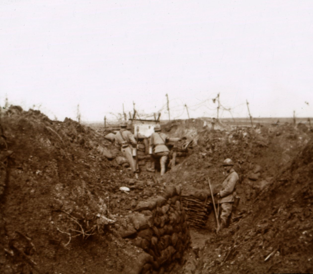 Żołnierze w okopach, Massiges, północna Francja, c1914-c1918 autorstwa Unbekannt