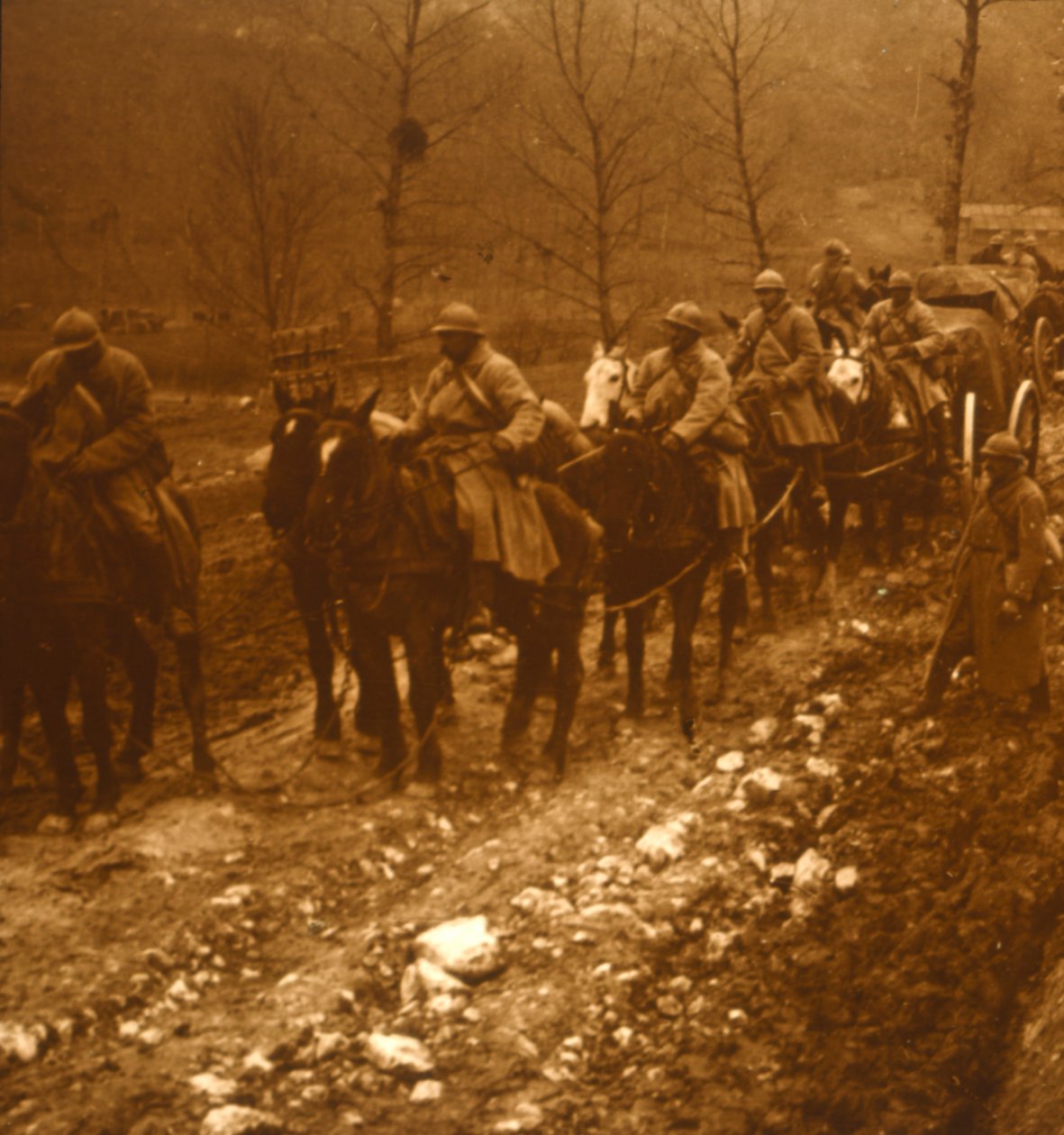 Żołnierze w ruchu, c1914-c1918 autorstwa Unbekannt