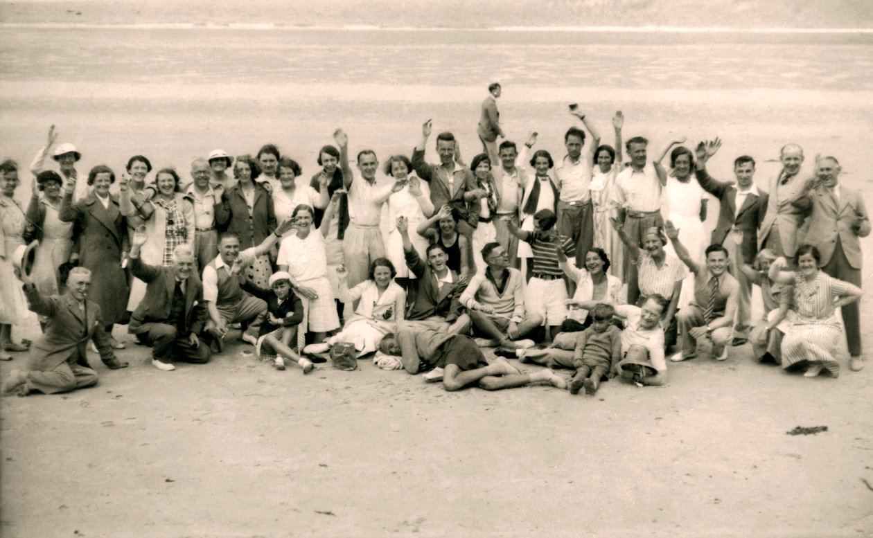 Dzień sportu na imprezie w hotelu Gloucester na plaży La Publente, Jersey, 1938 autorstwa Unbekannt