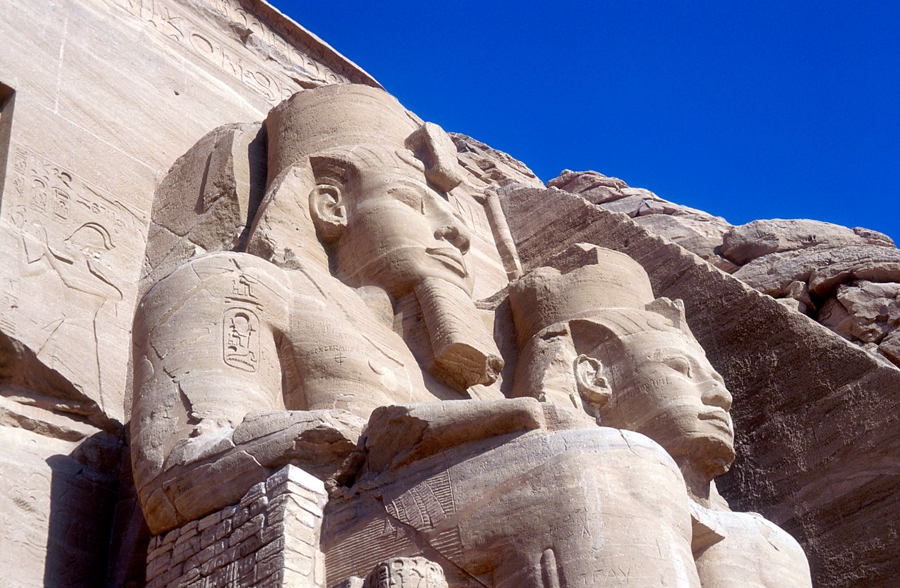 Posągi Ramzesa II, przed główną świątynią, Abu Simbel, Egipt, początek XIII w. p.n.e. autorstwa Unbekannt