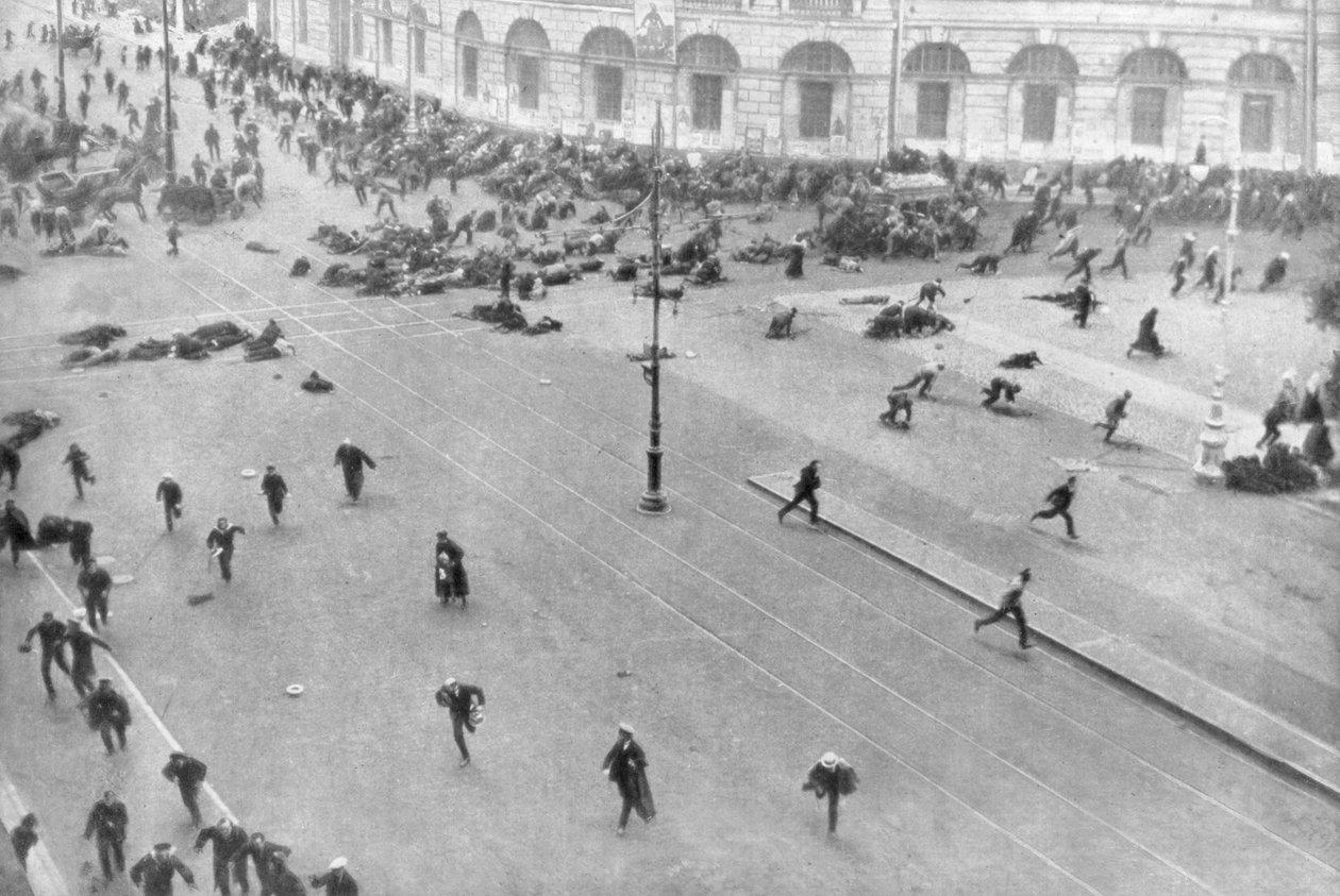 Walki uliczne w Piotrogrodzie, Rosja, 17 lipca 1917 r. autorstwa Unbekannt