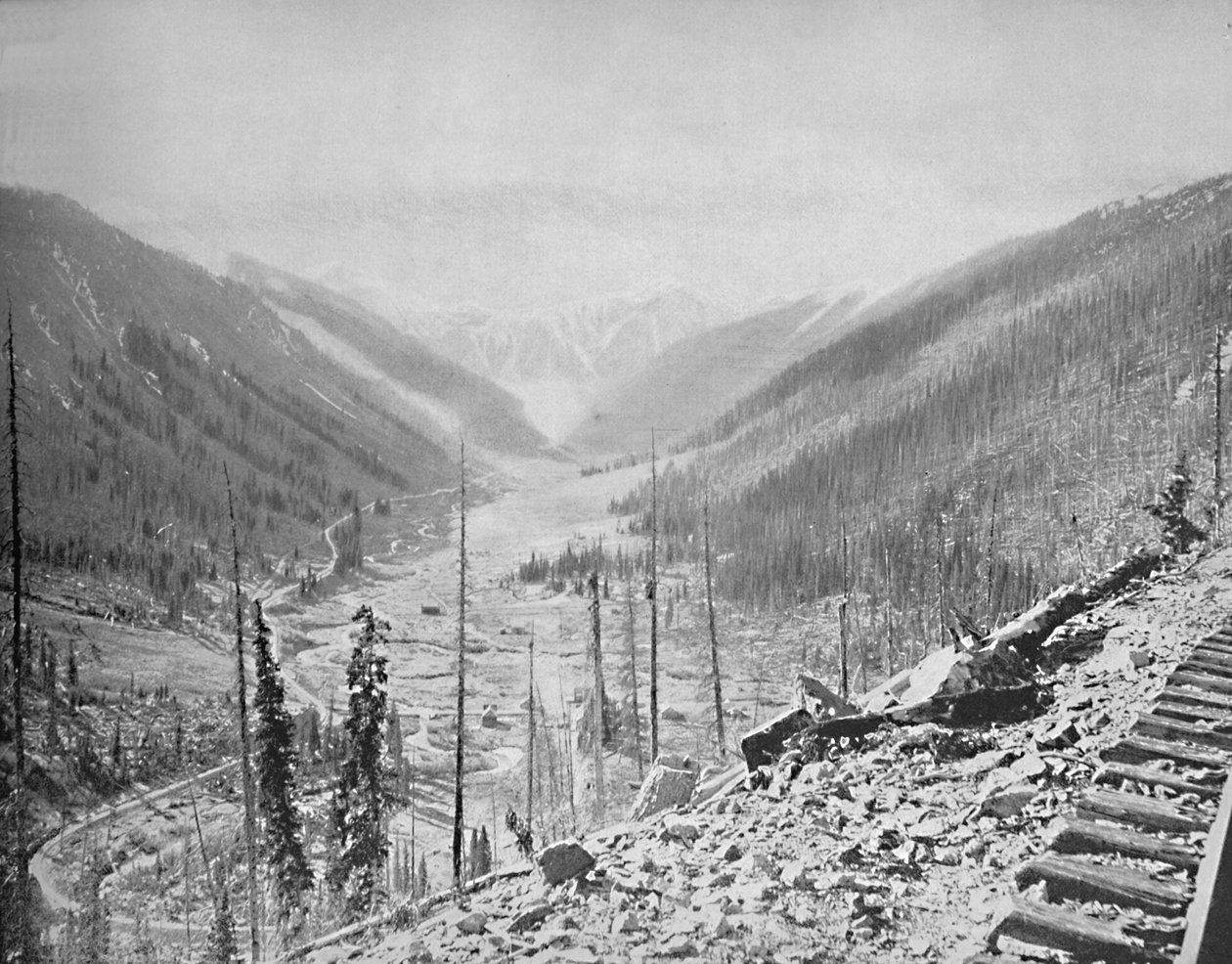 Góra Sultan, niedaleko Silverton w stanie Kolorado, ok. 1897 r. autorstwa Unbekannt