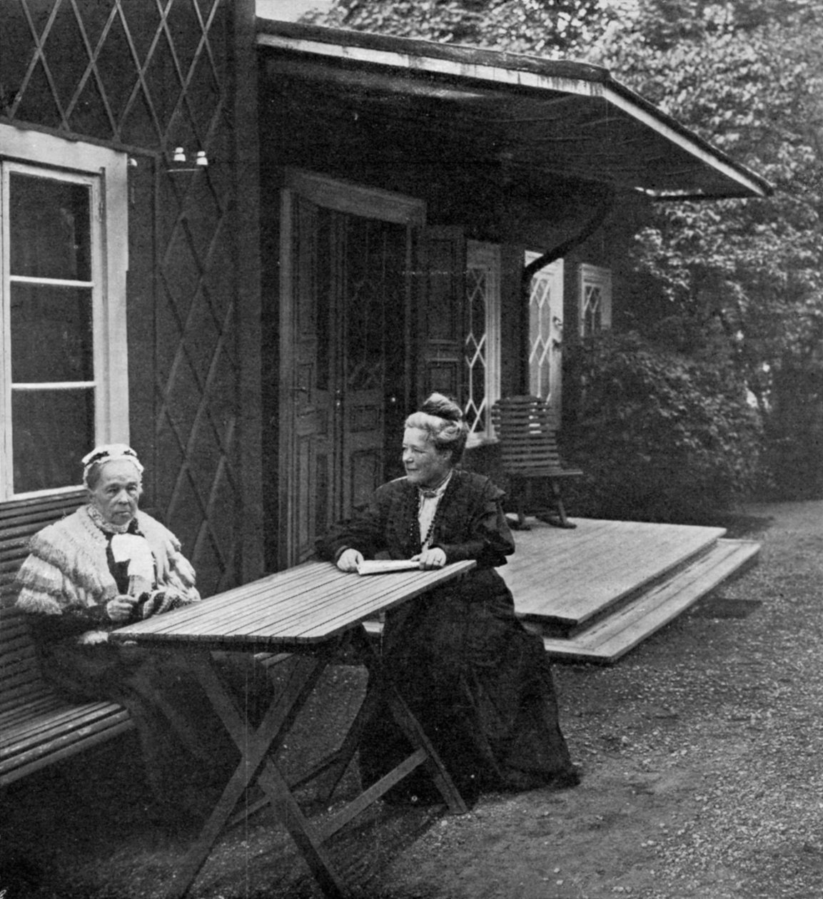 Szwedzka pisarka Selma Lagerlöf i jej matka, Louise, 1909 autorstwa Unbekannt