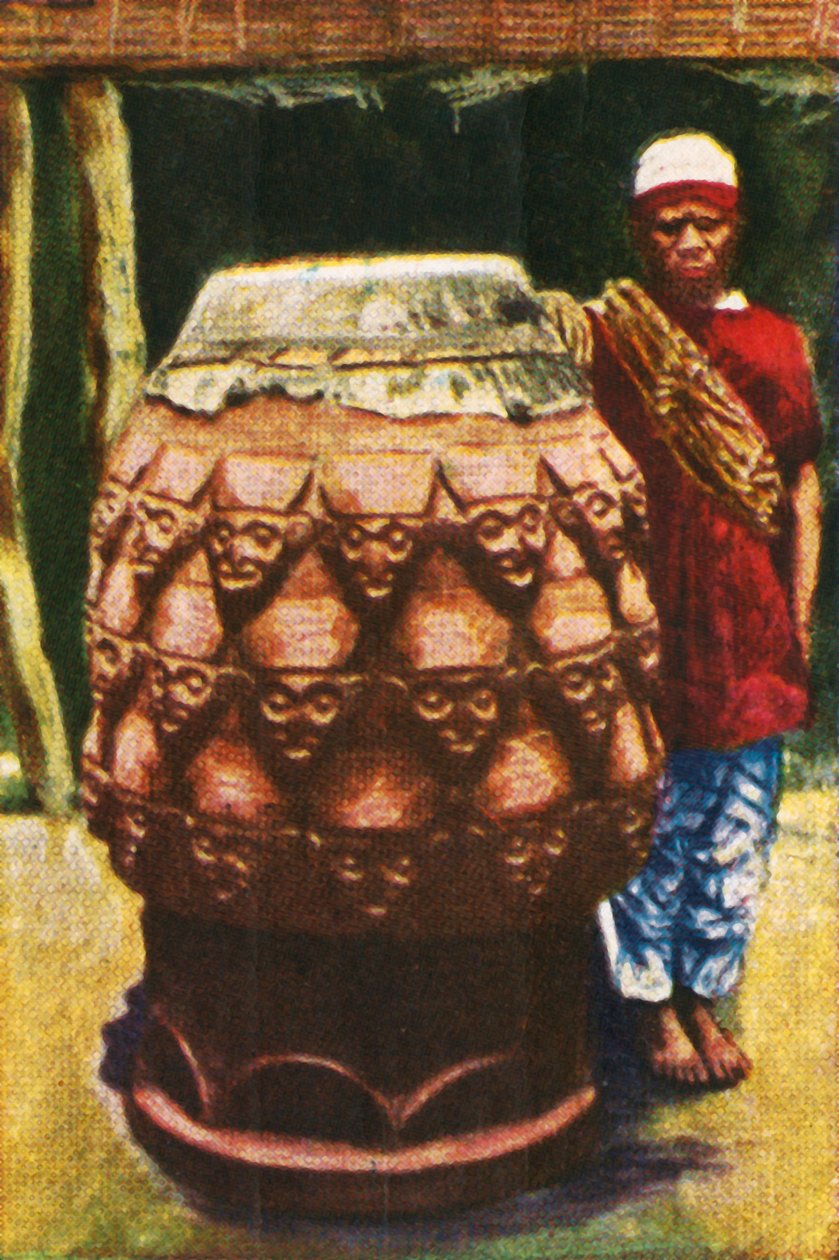 Mówiący bęben, Kamerun, c1928. autorstwa Unbekannt