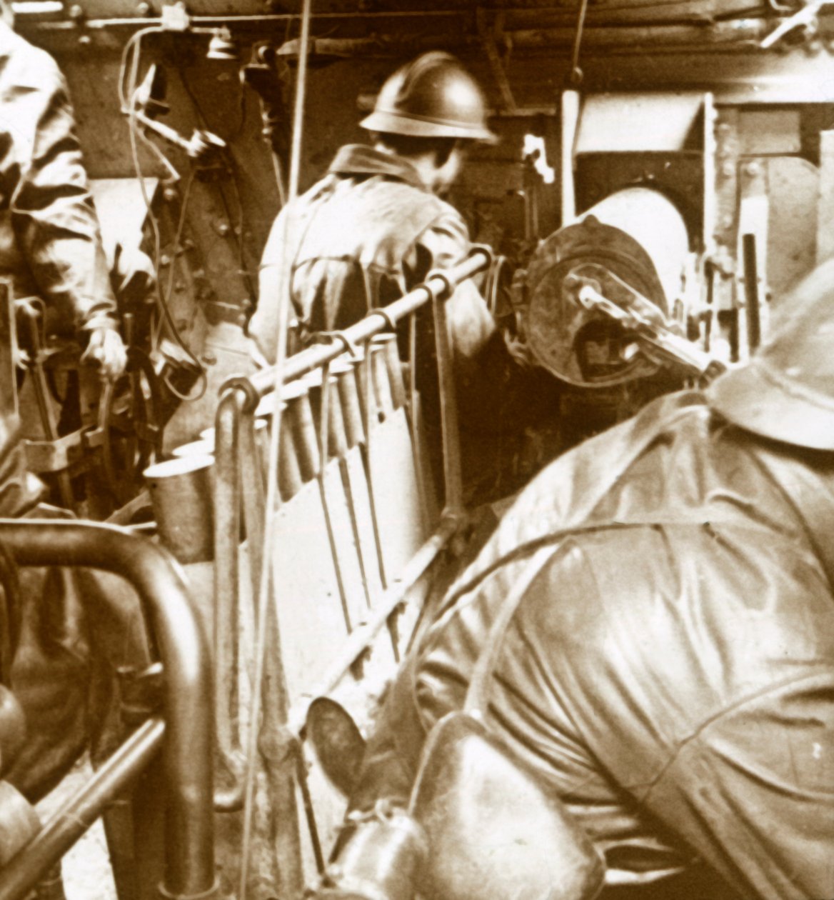 Wnętrze zbiornika, c1914-c1918 autorstwa Unbekannt