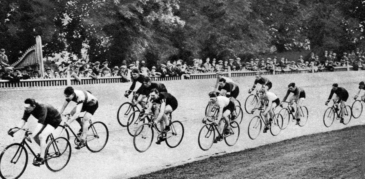 Dziesięć mil amatorskich mistrzostw kolarskich, tor rowerowy Herne Hill, Londyn, 1926-1927 autorstwa Unbekannt
