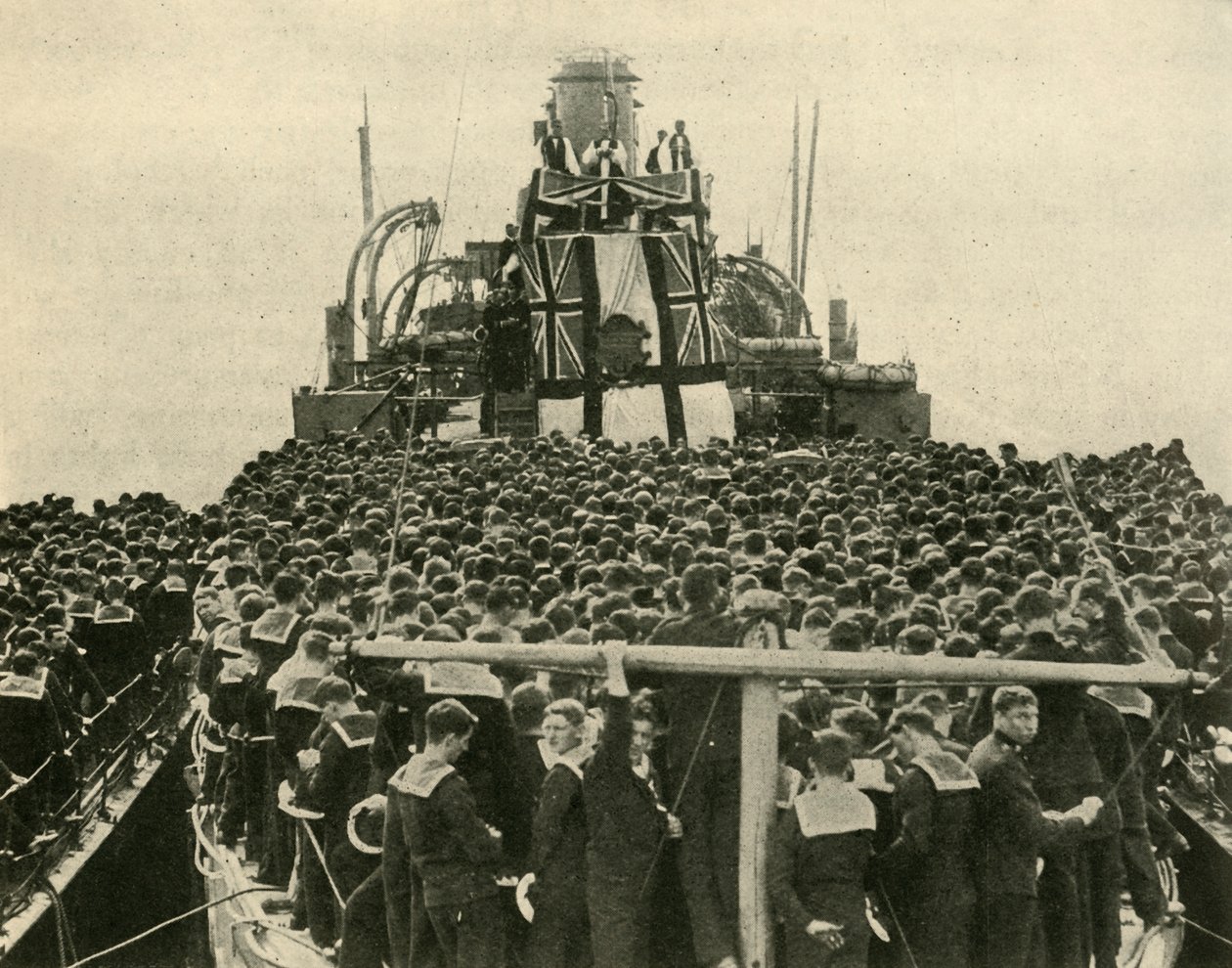 Arcybiskup Yorku odwiedza brytyjskich marynarzy Royal Navy, pierwsza wojna światowa, 1914, c1920. autorstwa Unbekannt