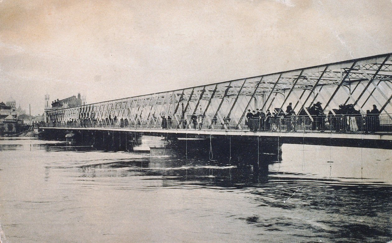 Most Borodinsky podczas powodzi w kwietniu 1908 r., Moskwa, Rosja autorstwa Unbekannt
