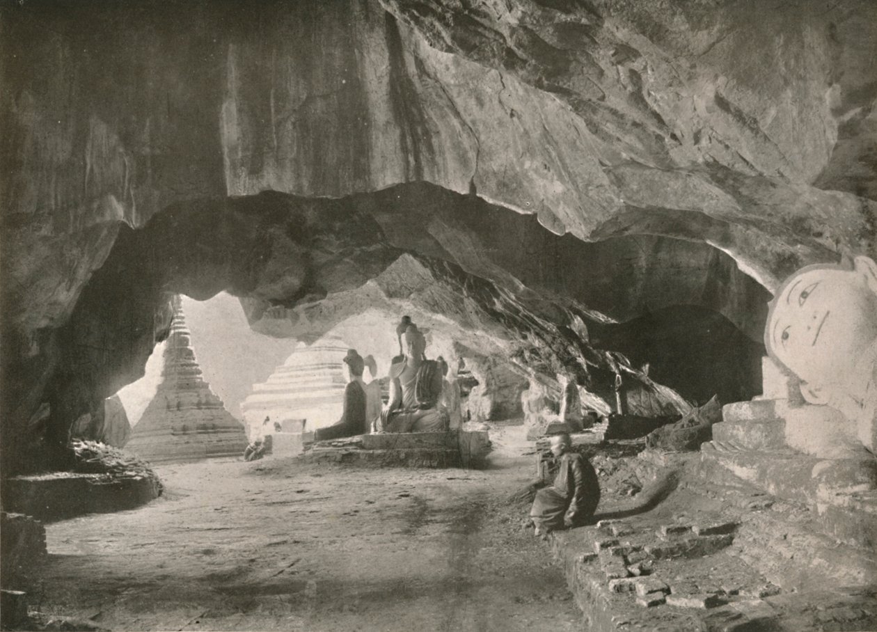 Jaskinie w Moulmein, 1900. autorstwa Unbekannt