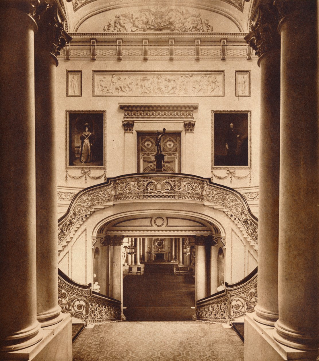 Wielkie Schody w Pałacu Buckingham, 1935 autorstwa Unbekannt