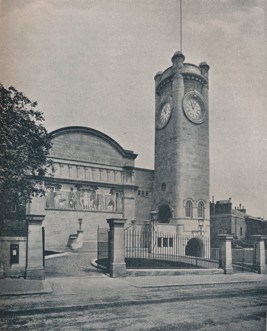 Horniman Free Museum autorstwa C. Harrisona Townsenda, c1900 1901-1902 autorstwa Unbekannt