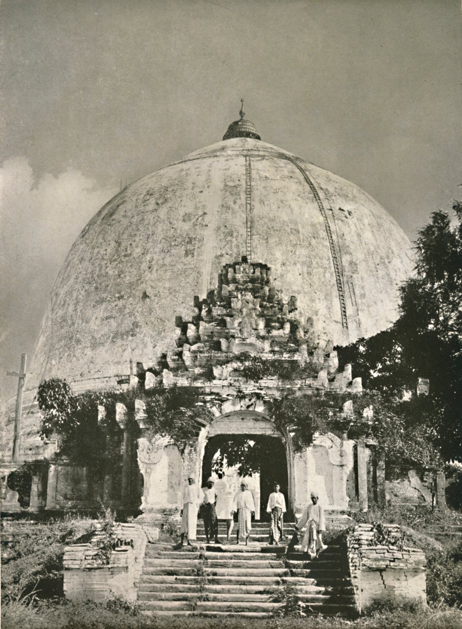 Kaung-Hmu-Daw, Sagaing, 1900. autorstwa Unbekannt