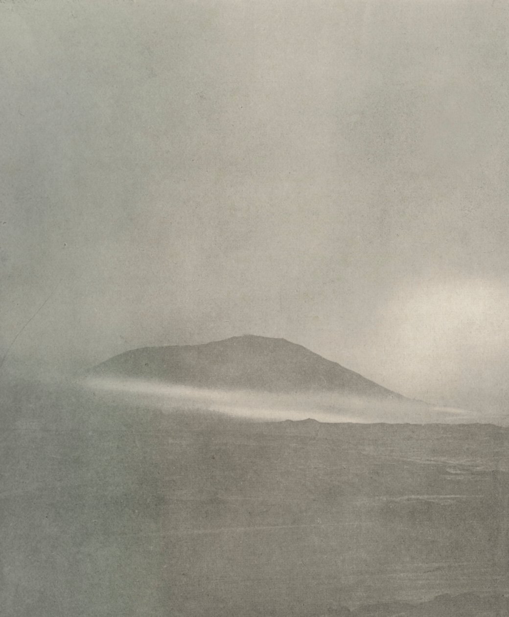 Początek zamieci... Nadchodzi dryf Góra Erebus, c1908, 1909 autorstwa Unbekannt