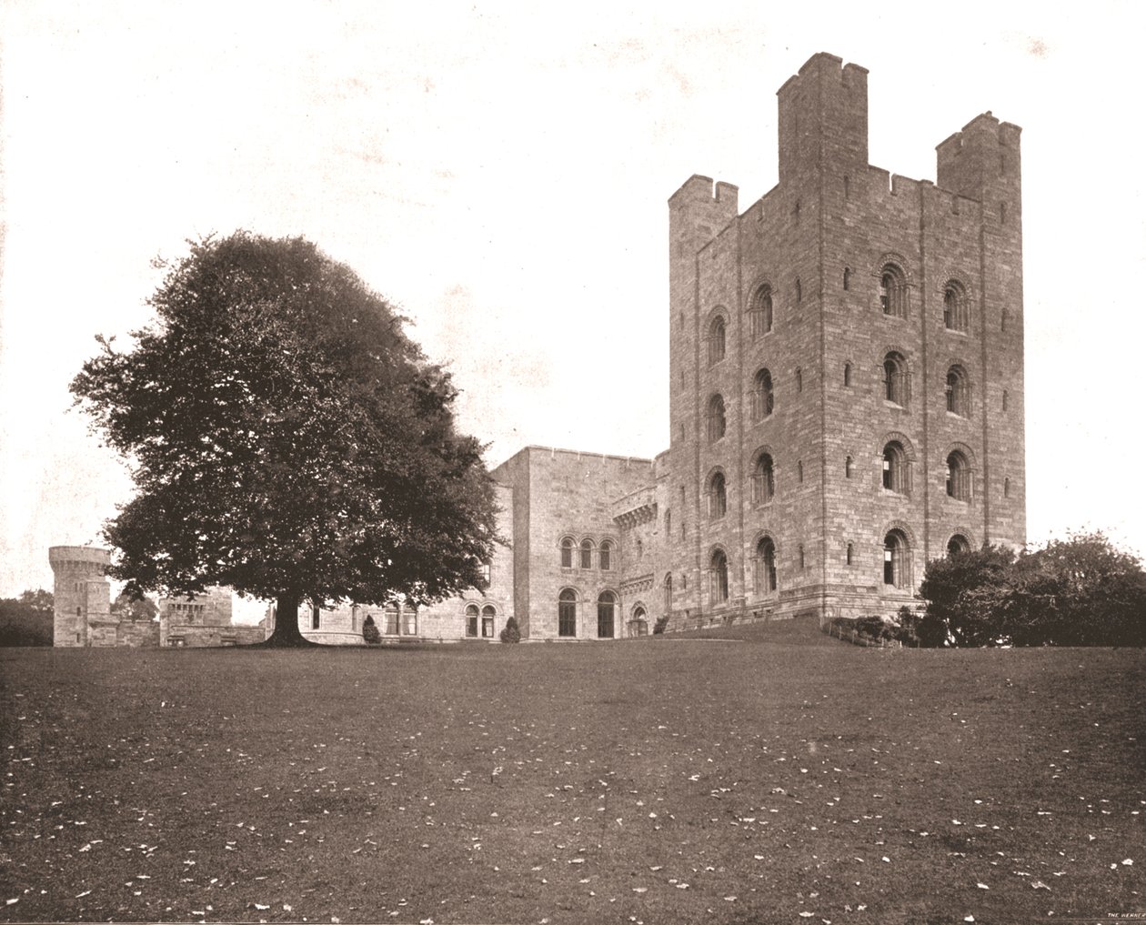 Wieża w Penrhyn, Caernarvonshire, Walia, 1894. autorstwa Unbekannt