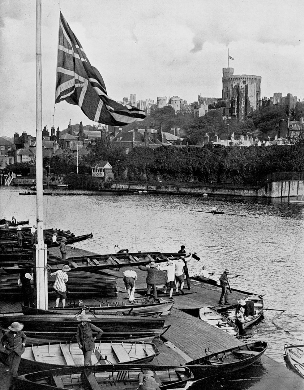 Union Jack Flying Halfmaszt w Eton College Boathouse, Berkshire, 1910 r autorstwa Unbekannt