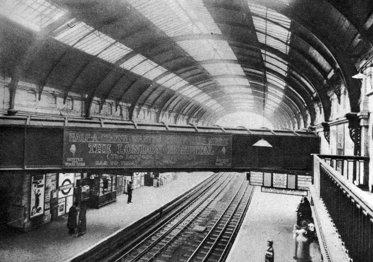 Przebieg akweduktu Westbourne nad Sloane Square Station, Londyn, 1926-1927 autorstwa Unbekannt