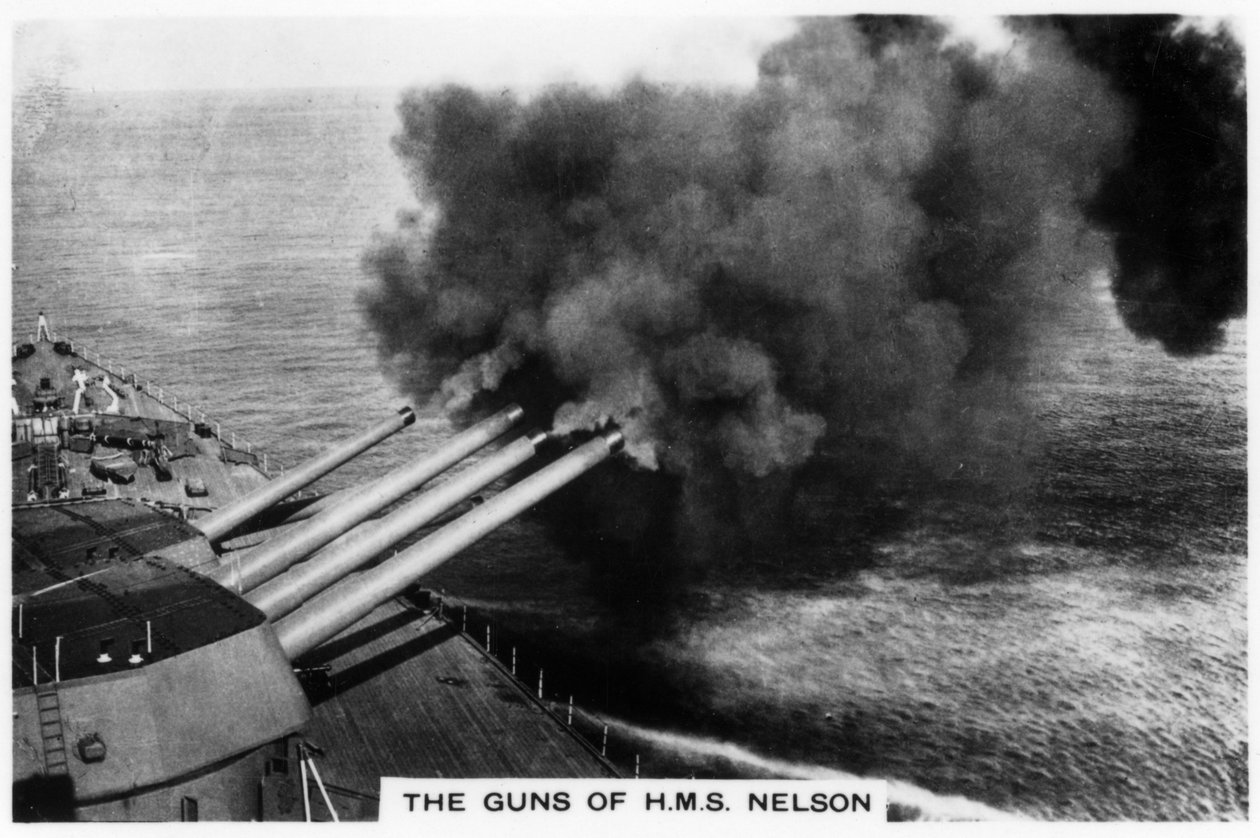 Strzelające działa pancernika HMS Nelson, 1937 autorstwa Unbekannt