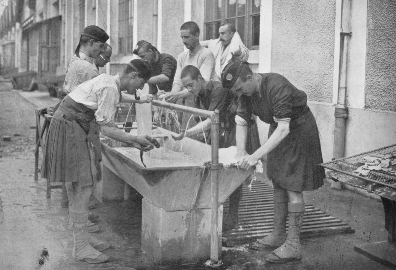 Poranna toaleta na kontynencie, 1914 autorstwa Unbekannt