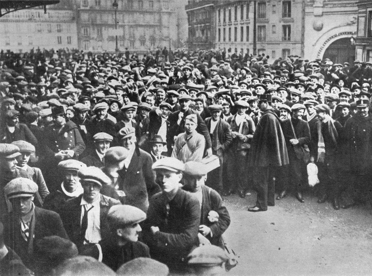 Nowe armie francuskie: poborowi i ochotnicy oczekujący na zapisanie się do służby, 1915 autorstwa Unbekannt