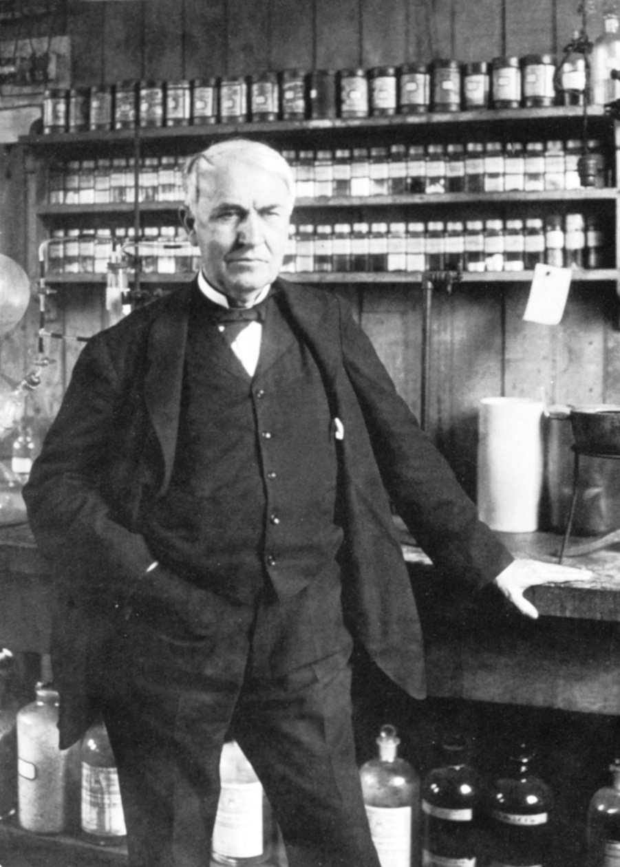 Thomas Alva Edison w Menlo Park, koniec lat 80. XIX wieku autorstwa Unbekannt
