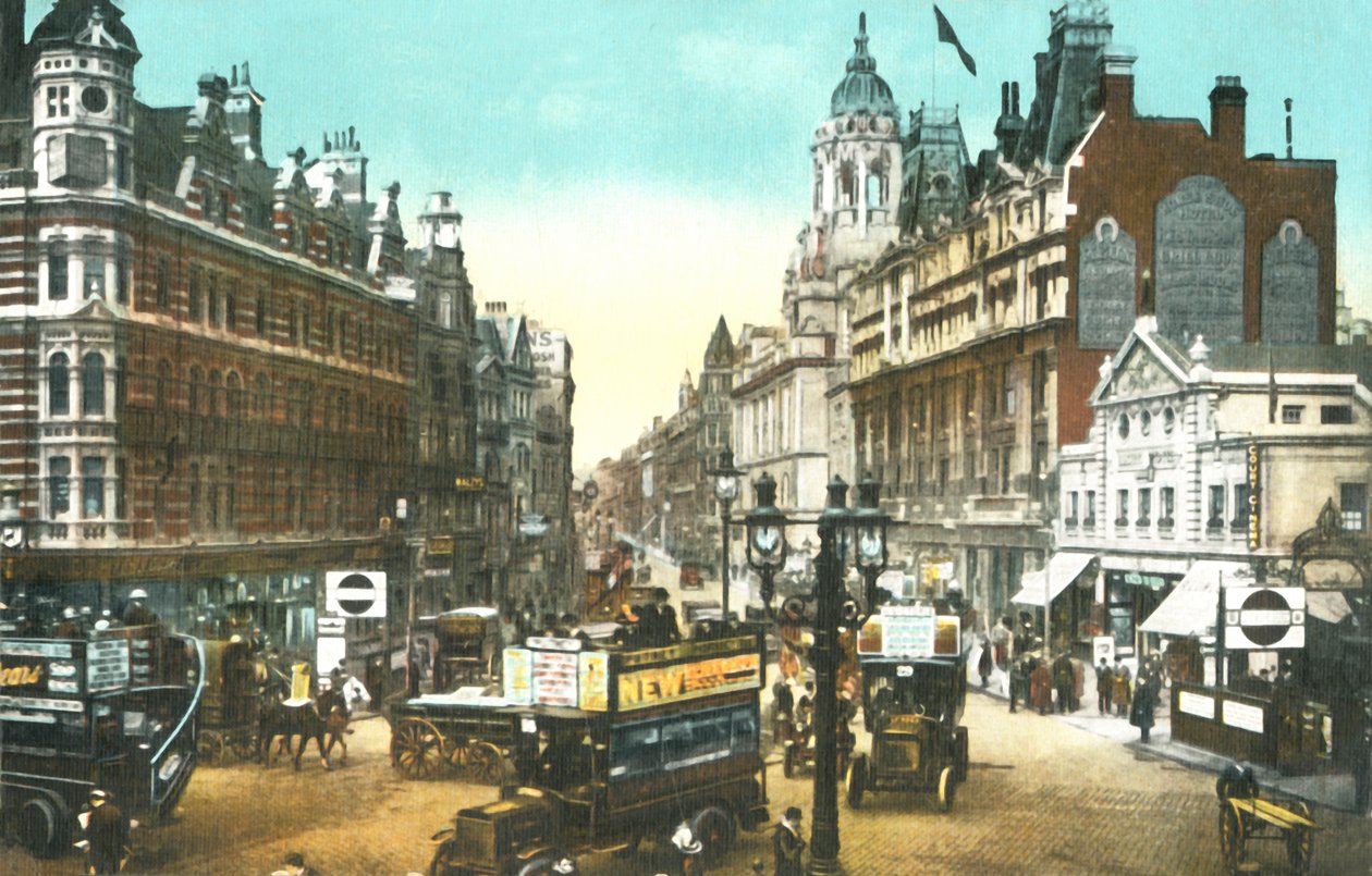 Tottenham Court Road, Londyn, . USUŃ, duplikuj, patrz 580036379 autorstwa Unbekannt