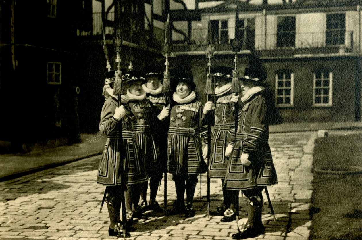 Tower of London Yeoman Warders, ok. 1920 r. autorstwa Unbekannt