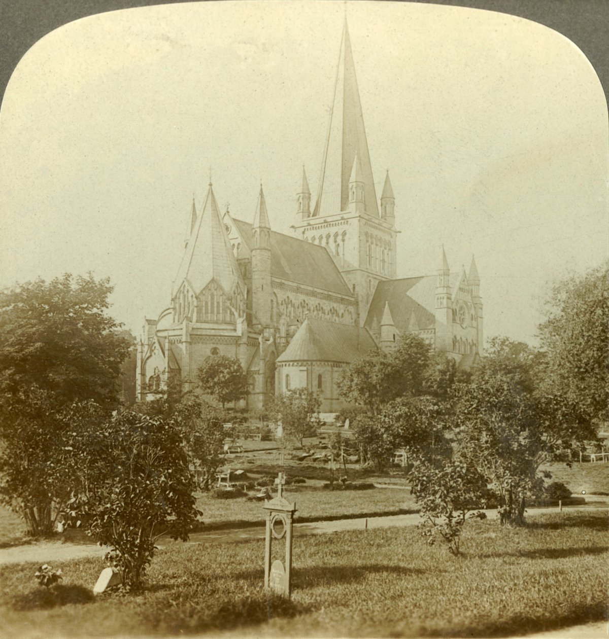 Katedra Trondhjem, której tradycje sięgają ośmiu wieków, Norwegia, ok. 1905. autorstwa Unbekannt