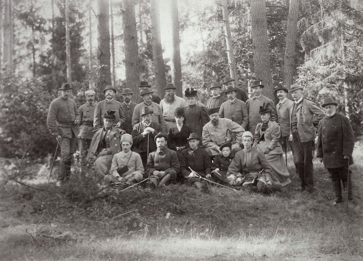Car Aleksander III z rodziną i przyjaciółmi na polowaniu w Puszczy Białowieskiej, Rosja, 1894 autorstwa Unbekannt
