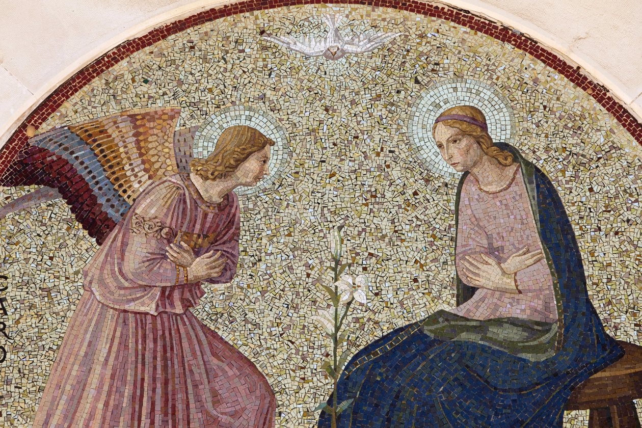 Mozaika tympanowa przedstawiająca Zwiastowanie w Opactwie Benedyktynów Madonna della Scala, Noci, Apulia, Noci, Italie autorstwa Unbekannt