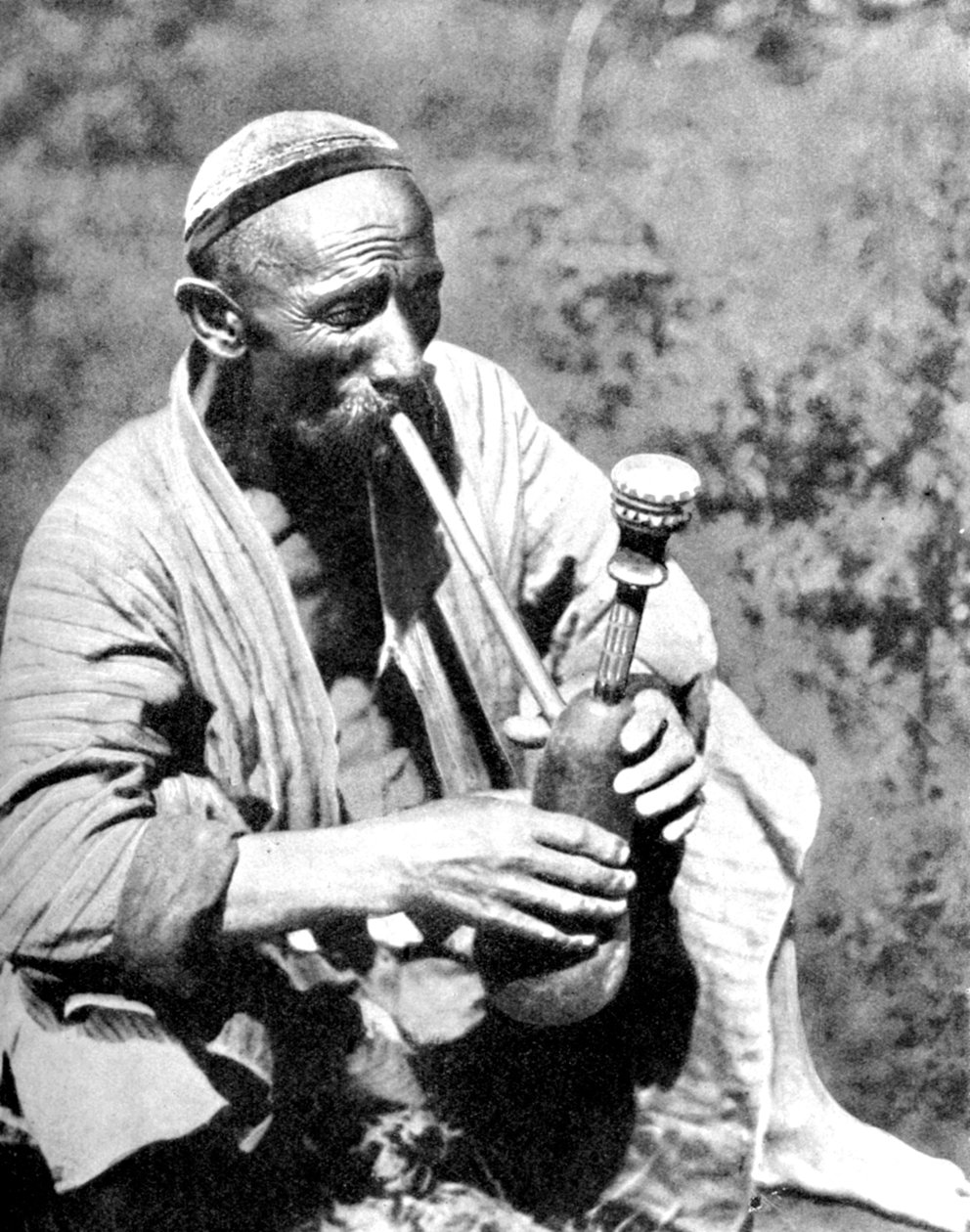Uzbecki palący kalian, Samarkanda, 1936 autorstwa Unbekannt
