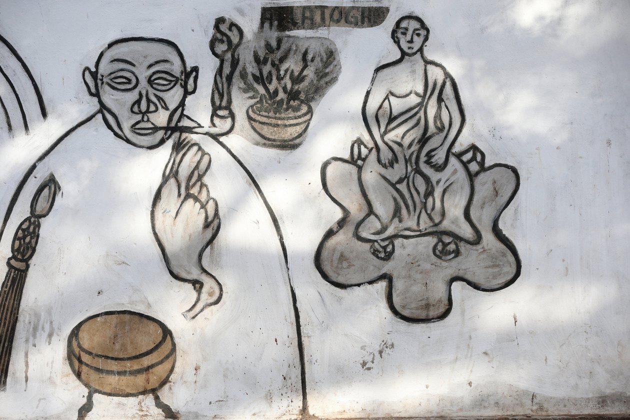 Malowidło ścienne voodoo na targu fetyszowym Akodessewa, znanym jako największy na świecie targ voodoo. Lomé, Togo autorstwa Unbekannt