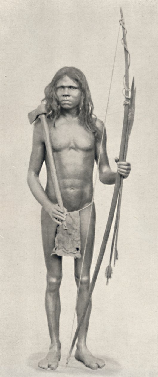 Wedda z łukiem, strzałami i toporem, 1926 autorstwa Unbekannt