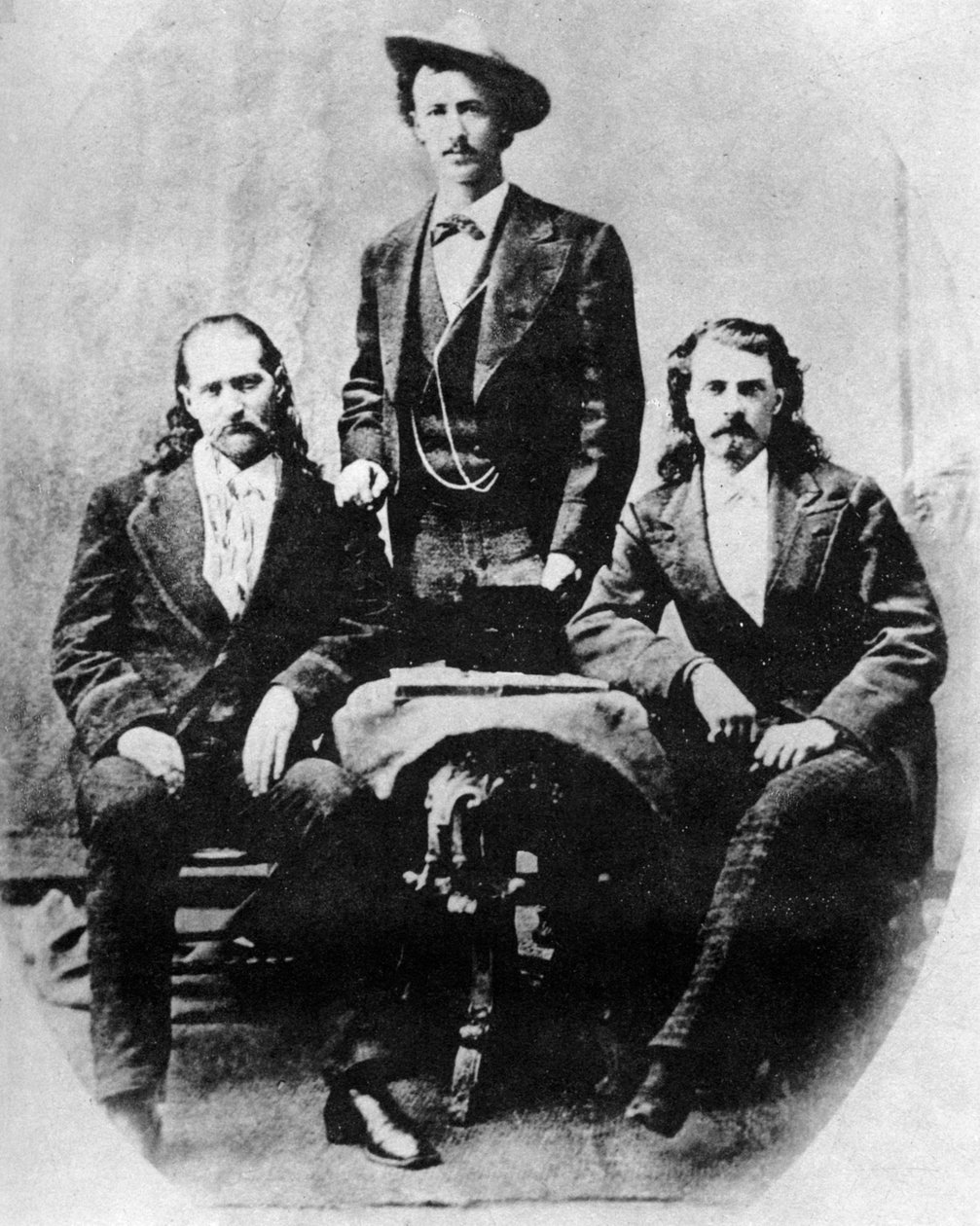 Wild Bill Hickok, Texas Jack Omohundro i Buffalo Bill Cody, ok. 1870 1954 autorstwa Unbekannt
